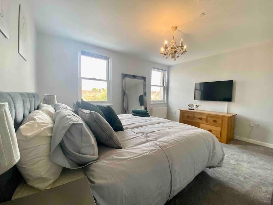 Villa 3Bed House With Parking Short Walk To Bath Centre Extérieur photo